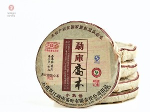 Шу пуэр "Цяо Му Сяо Шу", Мэнку, 2011 г., 145 г. купить в Минске, Шу пуэр (черный)