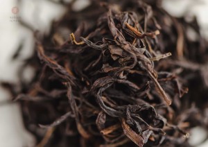 Бай Тьен Сян У Дун Дань Цун &quot;ААА&quot; (Одинокие Кусты с Ароматом Ста Небес с Пика У Дун) купить в Минске, Улуны месяца
