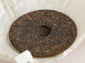 Шу пуэр &quot;Большие деревья из Сигуй&quot;(Сигуй Гу Шу), 2009г., 357 г.  купить в Минске, Новинки