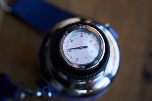 Термос с ремнем и термометром #85, 600 мл. купить в Минске, Термосы