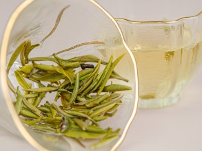 Цзюнь Шань Инь Чжень &quot;ААА&quot; (Серебряные Иглы с Горы Бессмертных), весна 2025 г. купить в Минске, Желтый чай