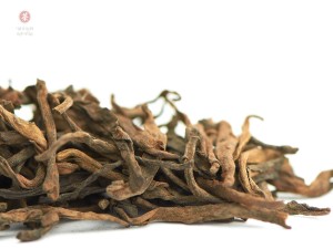 Шу пуэр Гу Шу Цзинь Я "ААА" (Золотые Почки со Старых Деревьев) от тетушки Мин , 2014 г. купить в Минске, Шу пуэр (черный)