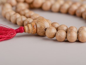 Четки #154, дерево Можжевельник, 54 бусины, 10 мм. купить в Минске, Браслеты и четки