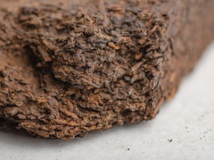 Шу Пуэр "Великан из Юн Чжень", ф-ка Юн Чжень, 2014 г., 1 кг. купить в Минске, Шу пуэр (черный)