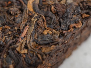 Шу пуэр &quot;Красный кирпич Лао Тун Чжи&quot;, рецепт 9988 , ф-ка Хайвань, 2021 г., 250 г. купить в Минске, Пуэр