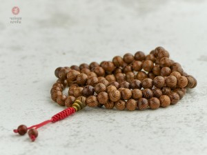 Четки #66, Венге (Millettia laurentii), 108 Бусин, Нужные мелочи