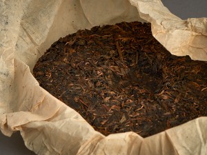 Шэн пуэр "Иу Чжэн Шань Е Шэн Ча", Зелёная печать, 1998, 357 г. купить в Минске, Шэн пуэр (зеленый)