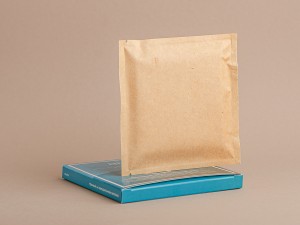 Шоколад Amavi «На миндальном молоке КЕДРОВЫЙ ОРЕХ ТЁМНЫЙ» 50 г. купить в Минске, Шоколад без сахара