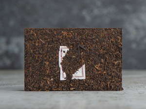 Шу пуэр "Гун Тин Ча Чжуан", ф-ка Юн Фа, 250г., 2022г. купить в Минске, Шу пуэр (черный)