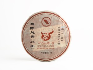 Шу пуэр "Юндэ Шу Бин" "АА" (Блин Шу из Юндэ), 357 г., 2018 г. купить в Минске, Шу пуэр (черный)