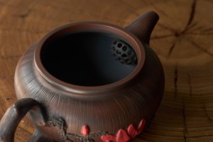 Чайник #2114, "Магнолия на тёмной коре", 180 мл., циньчжоуская керамика, Посуда