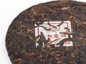 Шу пуэр &quot;Лу Е Чунь&quot; ( Гу Шу Ча Бин),  2016 г., 200 г. купить в Минске, Шу пуэр (черный)