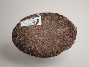  Шэн пуэр &quot;Бан Чжан Ван Гу Шу Ча Бин&quot;, Мэнхай, 2006 г., 357 г. купить в Минске, Шэн пуэр (зеленый)