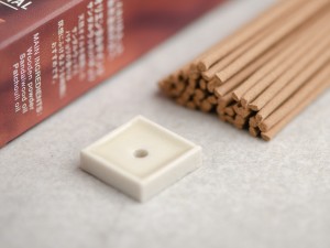 Японское благовоние NATU RENSE Oriental Mind (Сандаловое дерево, пачули), 40 штук, подставка купить в Минске, Японские