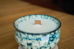 Аромасвеча в пиале "Морская соль", деревянный фитиль, соевый воск, 130 мл. купить в Минске, Ароматические свечи