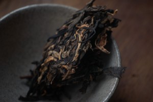 Шэн пуэр "Фэн Инь Биндао Гу Шу", 2020 г., 357 г. купить в Минске, Шэн пуэр (зеленый)