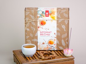 Набор из четырёх баночек чая &quot;Аромат весны&quot; (Нежные вкусы и ароматы) купить в Минске, Готовые чайные наборы в подарок