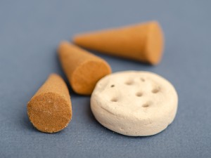 Набор конусных благовоний "Стелющийся дым" + подставка. купить в Минске, Благовония (Сян Дао)