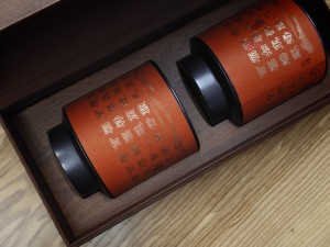 Подарочный набор с чаем "Оранж", Чжун Го Хун "Красный Китай" 60 г., Уи Шань Е Шен Хун Ча 50 г. купить в Минске, Наборы чаев