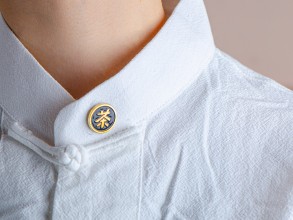 Значок-пин &quot;Чайная Почта&quot;, латунь, 1,5 см., (черный) купить в Минске, Нужные мелочи