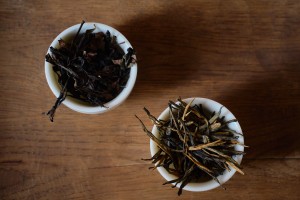 Подарочный набор с чаем "На крыльях", Дянь Хун Сун Чжэнь "АА",60 г., Габа "Озур", Грузия, 2025 г., 30 г. купить в Минске, Наборы чаев