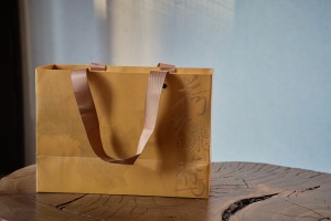 Подарочный набор с чаем "На крыльях", Дянь Хун Сун Чжэнь "АА",60 г., Габа "Озур", Грузия, 2025 г., 30 г. купить в Минске, Наборы чаев