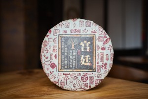 Шу пуэр "Гунтин", 2018 г., 357 г. купить в Минске, Шу пуэр (черный)