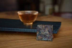 Лао Шоу Мэй в плитке, серия "Чайные Марки", Чайная Почта, 7 г., 2021 г. купить в Минске, Белый чай