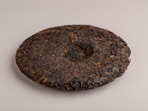 Шу пуэр &quot;Жёлтая печать&quot;, 357 г., 2002 г. купить в Минске, Шу пуэр (черный)