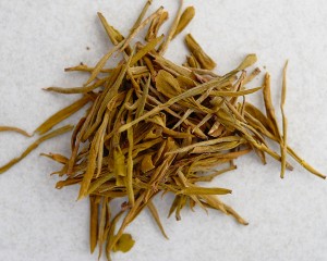 Хуан Цзинь Я "ААА" (Золотая Почка) купить в Минске, Зеленый чай