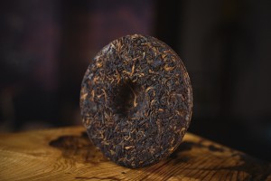 Шу пуэр &quot;Гу Шу Чжун Бин (Вековое дерево)&quot;, 200г, 2017/2023г.  купить в Минске, Шу пуэр (черный)